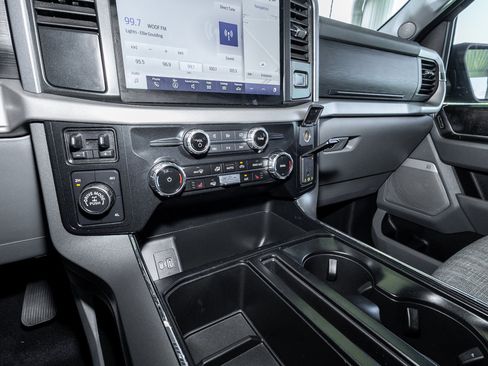 Used 2023 Ford F150 XLT w/ Equipment Group 302A High image 19