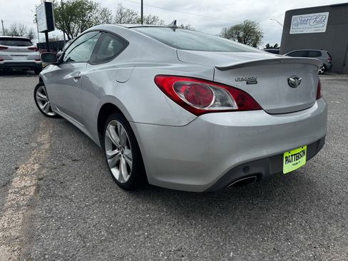 Used 2012 Hyundai Genesis 2.0T image 4