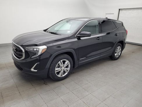 Used 2019 GMC Terrain SLE w/ LPO, Floor Liner Package image 2