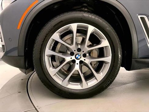 Used 2021 BMW X5 xDrive40i w/ Executive Package image 8