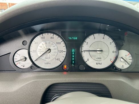 Used 2009 Chrysler 300 Touring image 18