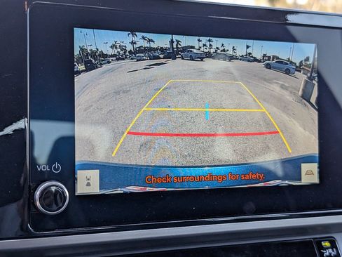 Used 2026 Toyota Camry SE w/ Convenience Package image 16