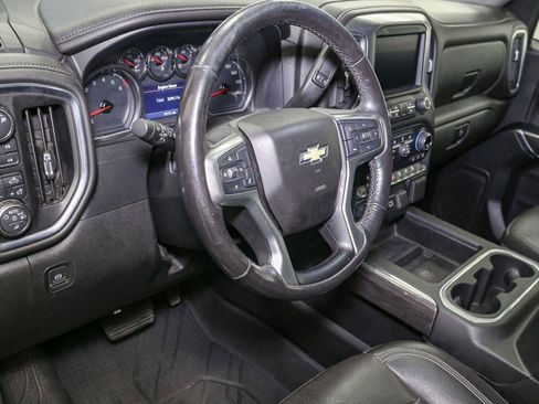 Used 2019 Chevrolet Silverado 1500 LTZ AWD/4WD image 21