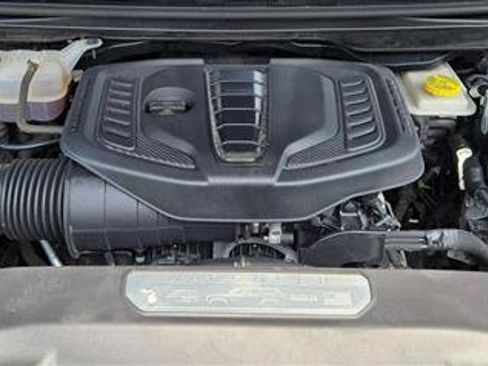 Used 2024 Jeep Wagoneer Series III AWD/4WD image 22