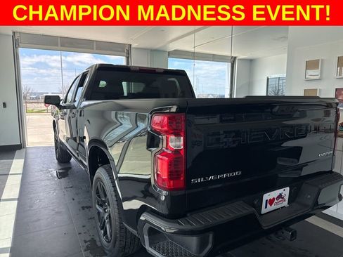 Used 2025 Chevrolet Silverado 1500 Custom image 5
