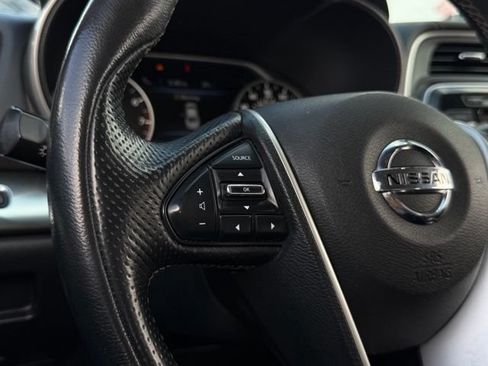 Used 2019 Nissan Maxima 3.5 SL FWD image 11