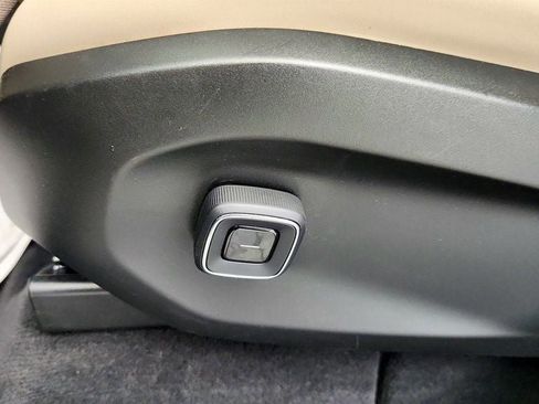 Used 2025 Volvo EX90 Ultra image 12