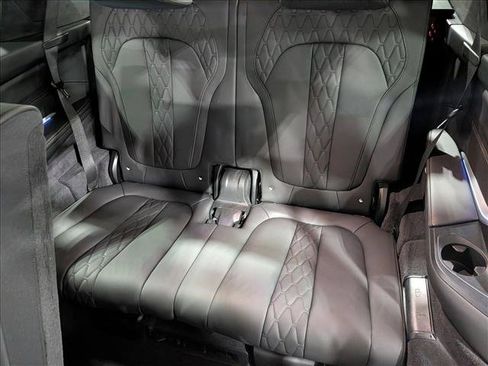 Used 2025 BMW X7 M60i w/ Executive Package AWD/4WD image 21