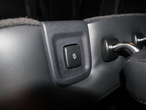 Used 2026 Lincoln Aviator Reserve AWD/4WD image 31