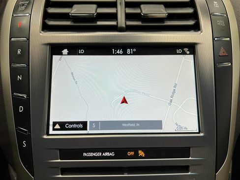 Used 2018 Lincoln MKZ Reserve w/ Climate Package FWD image 11