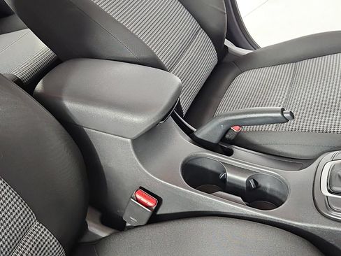 Used 2019 Hyundai Kona SE FWD image 16