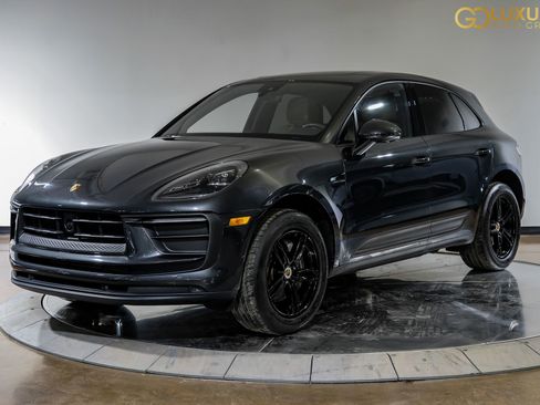 Used 2023 Porsche Macan w/ Premium Package Plus AWD/4WD image 8