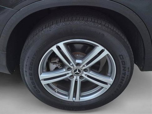 Certified 2021 Mercedes-Benz GLC 300 image 20