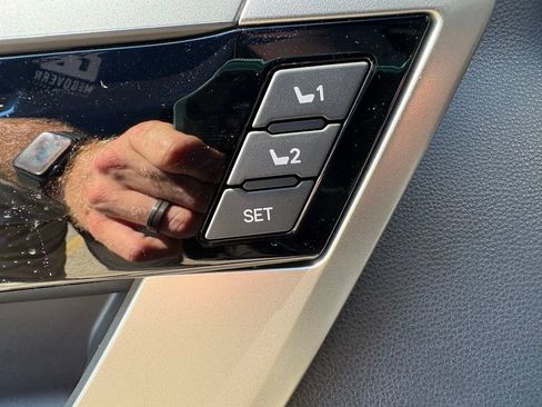 New 2026 Toyota Tundra Limited AWD/4WD image 42