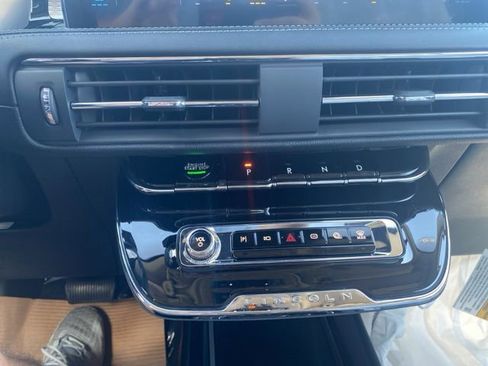 New 2024 Lincoln Corsair Grand Touring w/ Equipment Group 301A AWD/4WD image 23