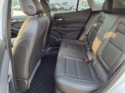 Used 2024 Chevrolet Trax ACTIV w/ Sunroof Package FWD image 8