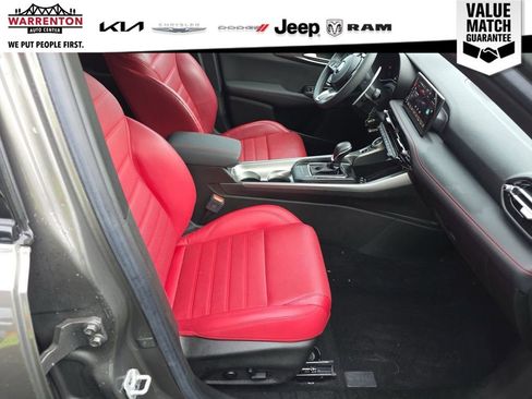 Used 2024 Dodge Hornet R/T Plus w/ R/T Blacktop Package AWD/4WD image 4