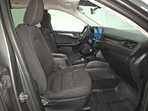 Used 2024 Ford Escape Active w/ Tech Pack #1 FWD image 8