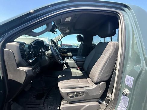 Used 2025 Chevrolet Silverado 2500 LT AWD/4WD image 16