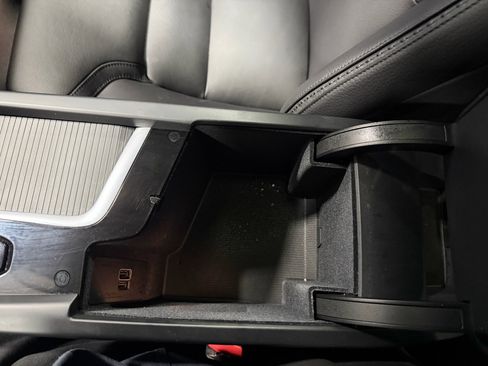 Used 2020 Volvo V60 T5 Cross Country w/ Protection Package Premier image 5