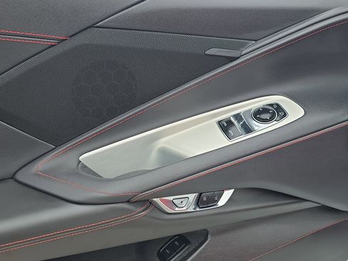 Used 2022 Chevrolet Corvette Stingray Coupe RWD image 15