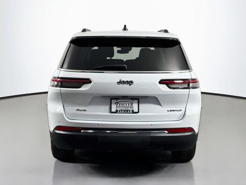 Used 2023 Jeep Grand Cherokee L Limited AWD/4WD image 6
