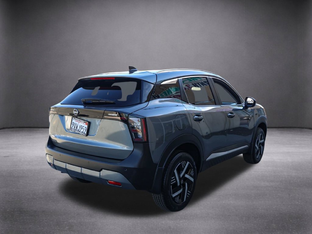 Used 2026 Nissan Kicks SV FWD image 4