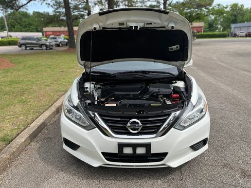 Used 2017 Nissan Altima 2.5 S w/ Power Driver Seat Package FWD image 26