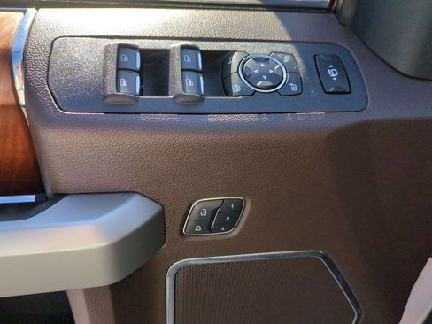 Used 2017 Ford F450 King Ranch w/ King Ranch Ultimate Package image 15