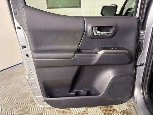 Used 2023 Toyota Tacoma TRD Sport AWD/4WD image 21