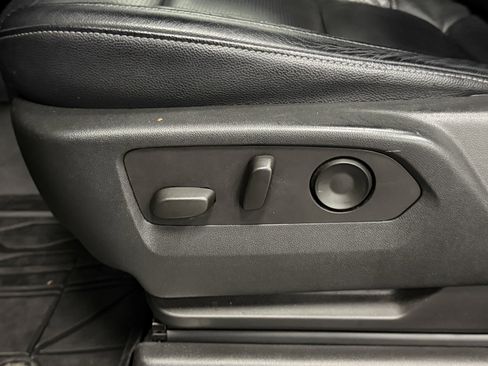 Used 2022 Chevrolet Silverado 1500 RST image 24