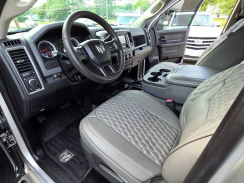 Used 2013 RAM 2500 Tradesman w/ Chrome Appearance Group AWD/4WD image 24