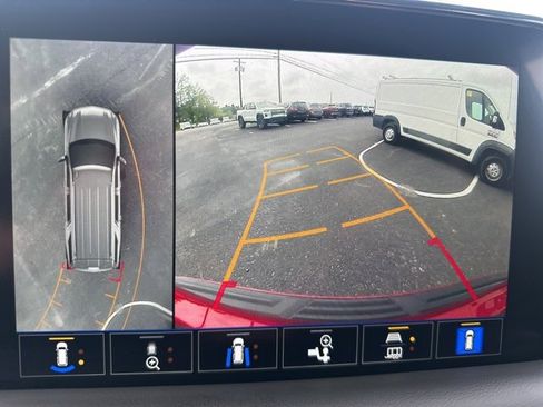 Used 2022 Chevrolet Tahoe RST w/ Luxury Package image 18