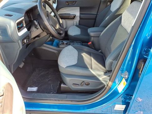 New 2025 Ford Maverick XLT w/ XLT Luxury Package FWD image 19
