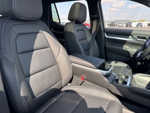 New 2026 GMC Terrain Elevation w/ Elevation Premium Package AWD/4WD image 39