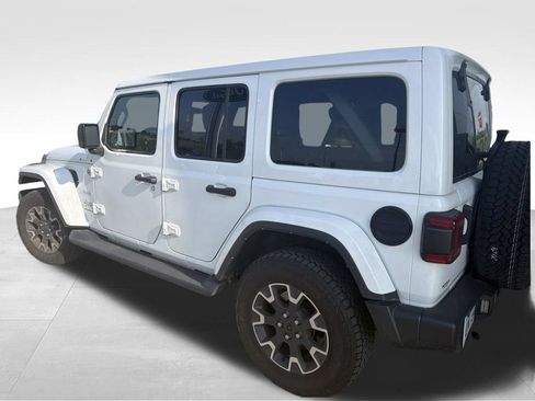 Used 2024 Jeep Wrangler Unlimited Sahara w/ Dual Top Group AWD/4WD image 30