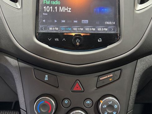 Used 2016 Chevrolet Trax LS w/ LPO, Protection Package FWD image 26
