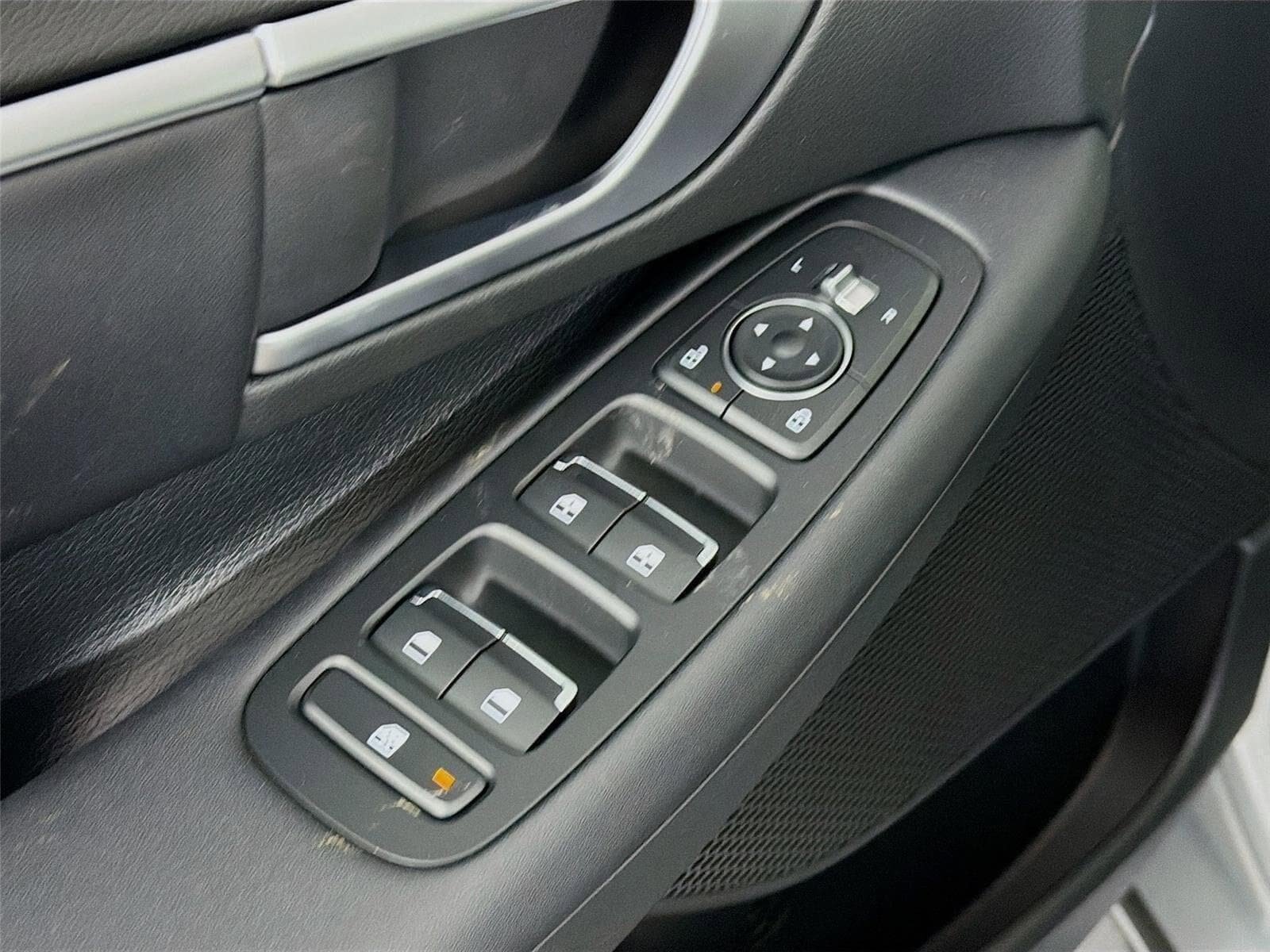New 2026 Hyundai Sonata SEL FWD image 19
