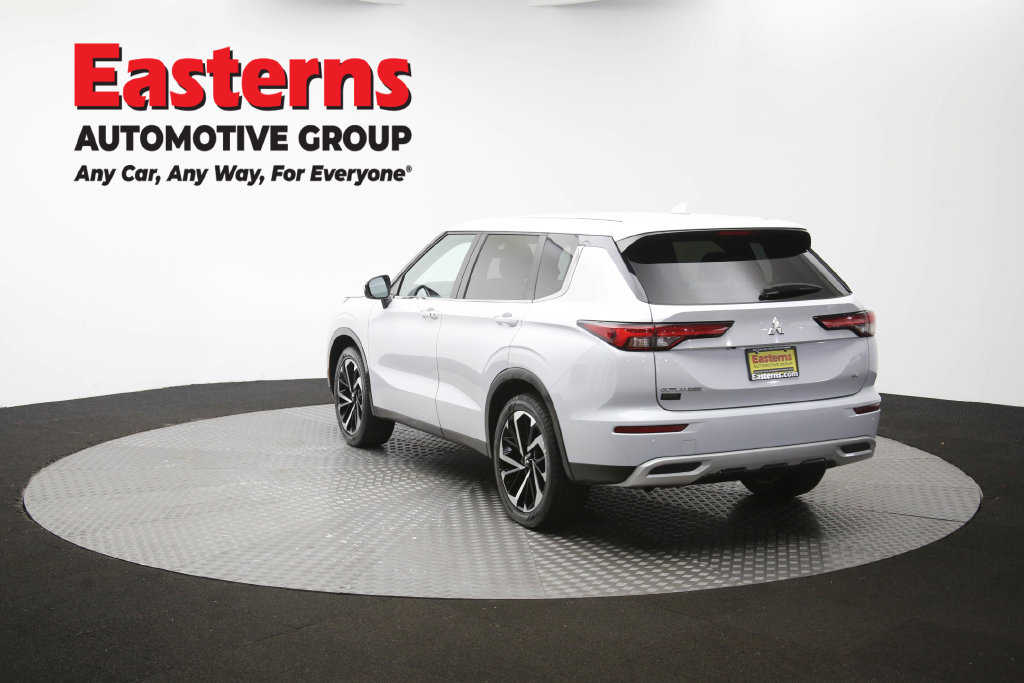 Used 2024 Mitsubishi Outlander SE FWD image 63