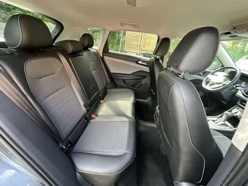 Used 2022 Volkswagen Taos SE AWD/4WD image 21