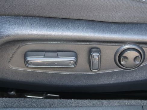 Used 2025 Honda Accord SE image 32
