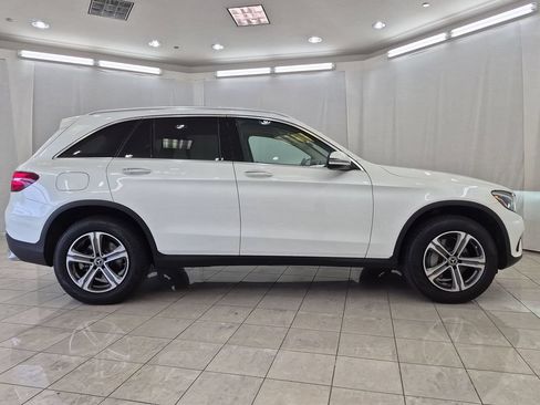 Used 2019 Mercedes-Benz GLC 300 4MATIC image 11