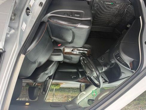 Used 2020 Nissan Armada SL w/ Premium Package image 4