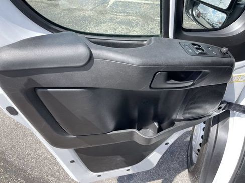 Used 2025 RAM ProMaster 2500 w/ Safety Group FWD image 3