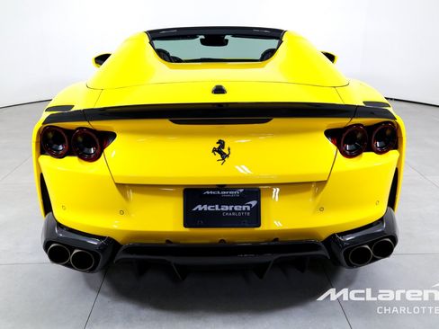 Used 2023 Ferrari 812 GTS RWD image 8
