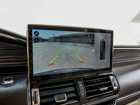 Used 2024 Lincoln Navigator Black Label AWD/4WD image 24