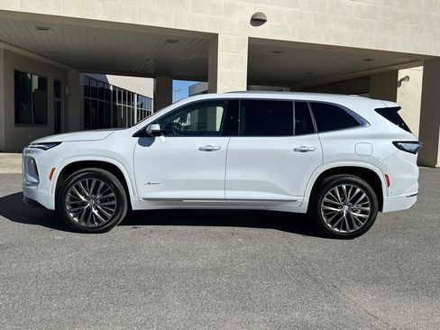 New 2026 Buick Enclave Avenir w/ Super Cruise Package image 4