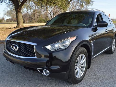 Used 2017 INFINITI QX70 2WD w/ Premium Package image 1