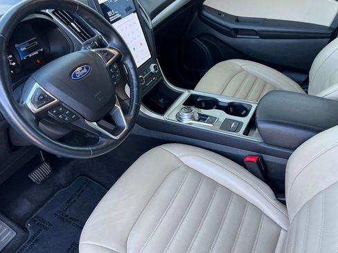 Used 2023 Ford Edge SEL image 8