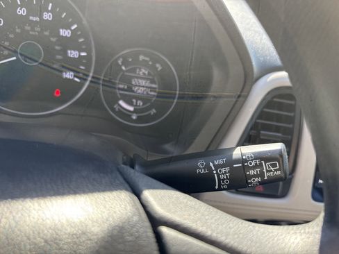 Certified 2017 Honda HR-V LX image 24